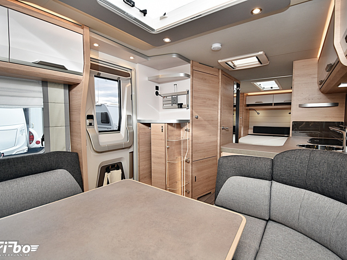 Knaus 650 UX Südwind, Queenbed, bild 9 av 31