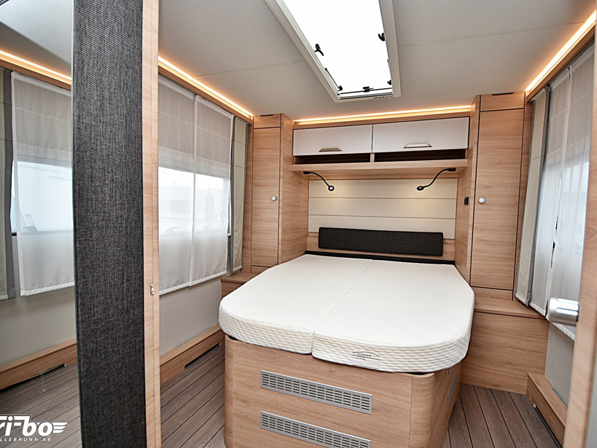 Knaus 650 UX Südwind, Queenbed, bild 15 av 31