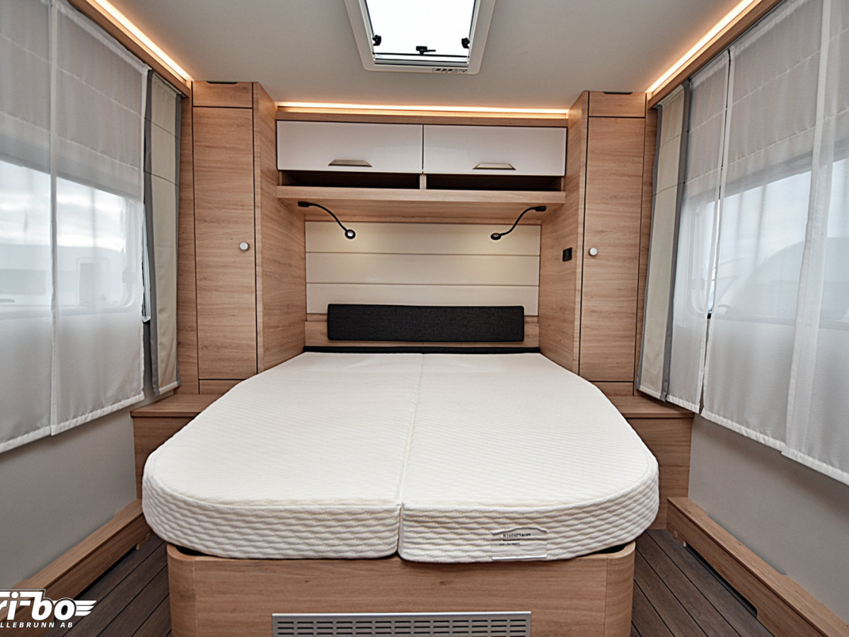 Knaus 650 UX Südwind, Queenbed, bild 16 av 31