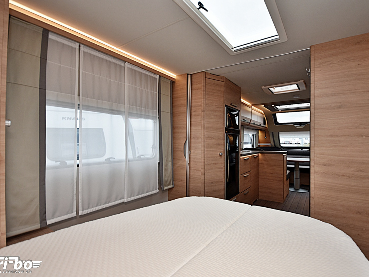 Knaus 650 UX Südwind, Queenbed, bild 18 av 31