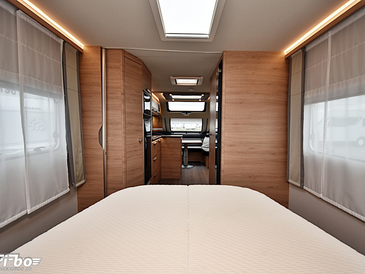 Knaus 650 UX Südwind, Queenbed, bild 19 av 31