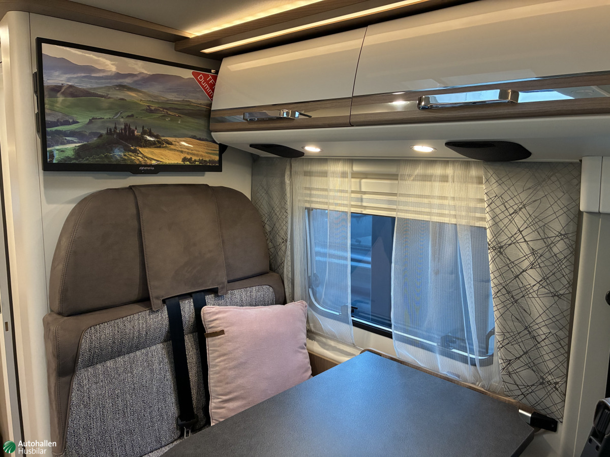 Carthago Van 600 DB K Diversity coupé 35L / Automat- Extra Öppet Lördag o Söndag-, bild 7 av 22