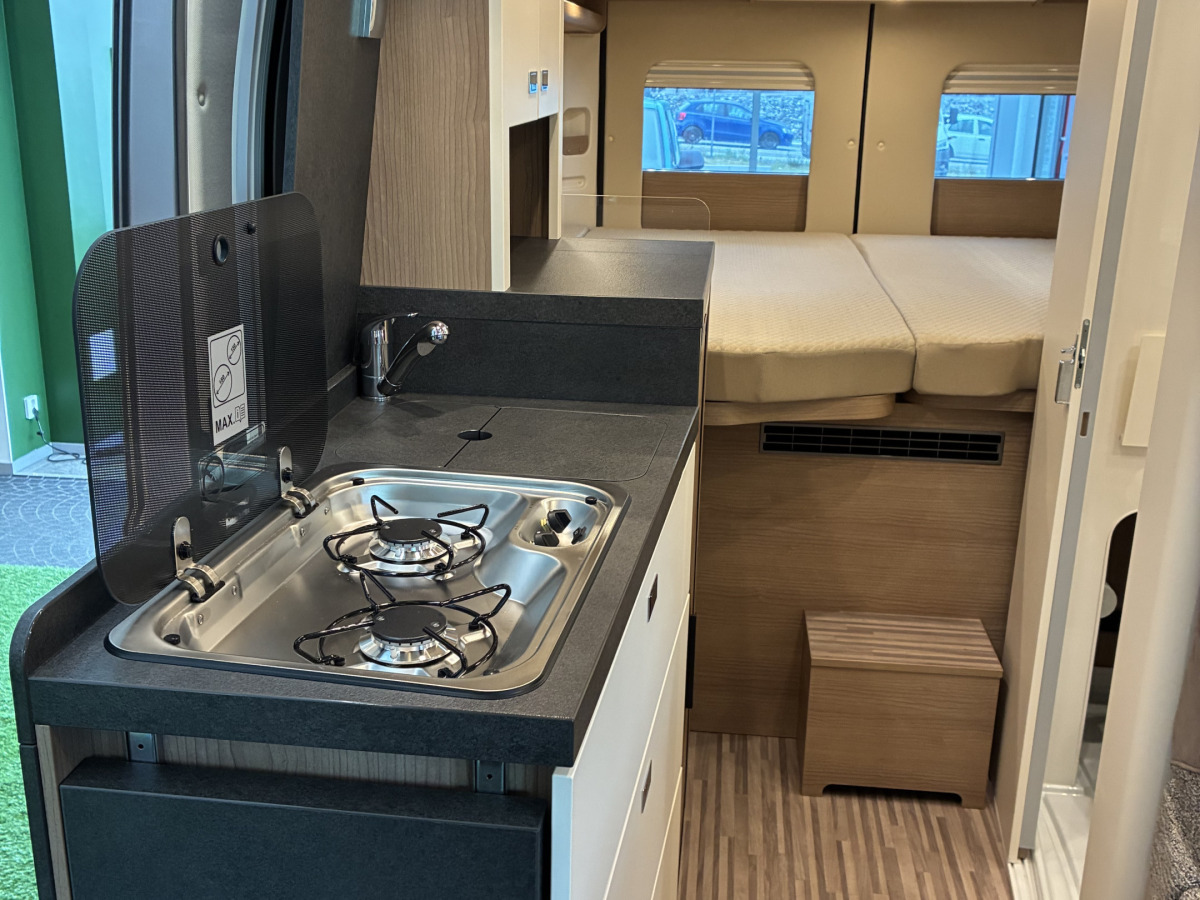 Carthago Van 600 DB K Diversity coupé 35L / Automat- Extra Öppet Lördag o Söndag-, bild 9 av 22