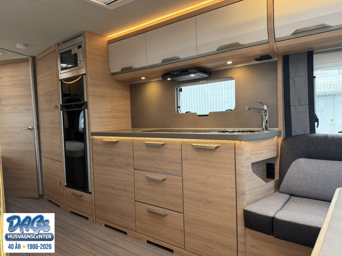 Knaus SÜDWIND 650 UDF BLACK SELECTION KAMPANJ, bild 14 av 19