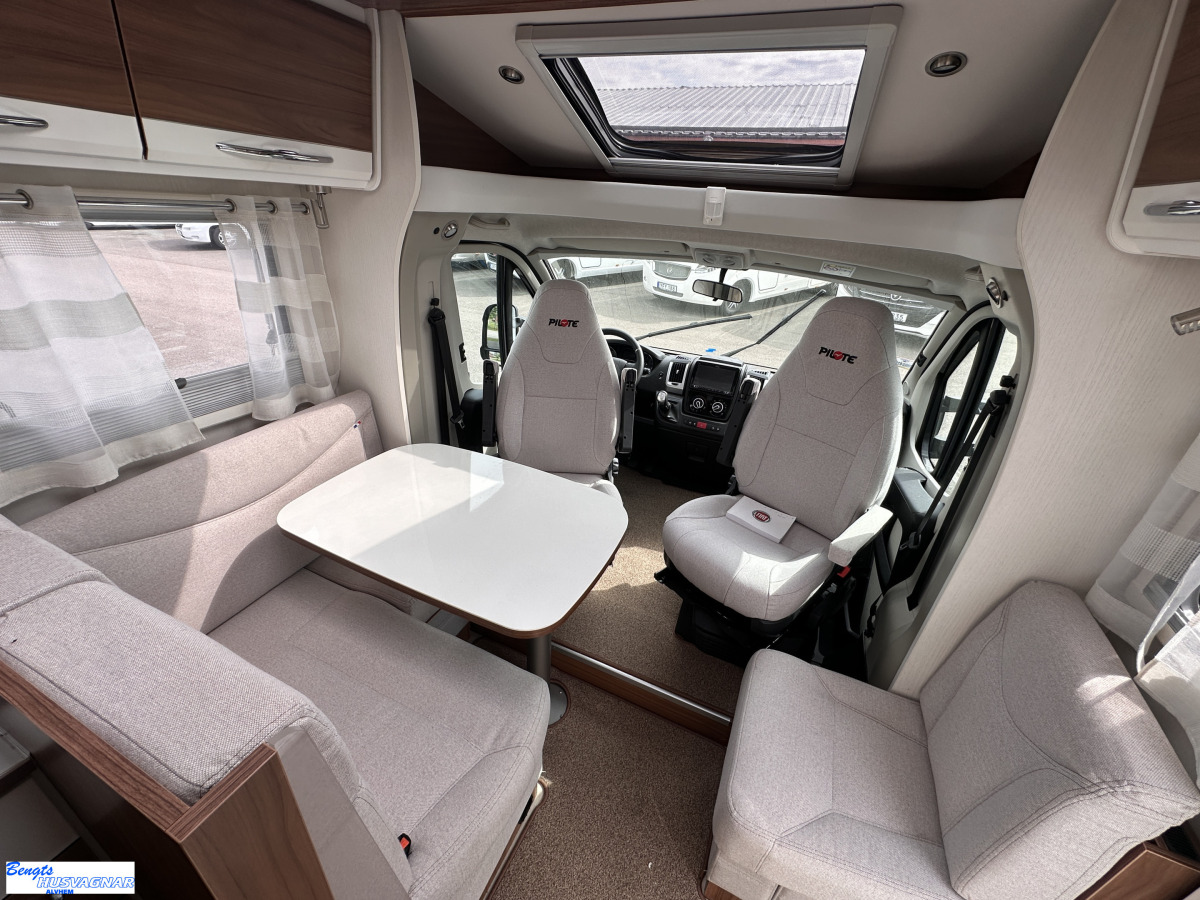 Pilote P 700 GJ AUTOMAT DIESELVÄRME LUFTFJÄDRING, bild 7 av 18