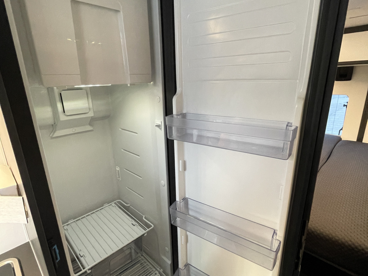 Adria TWIN SUPREME 640SLB 180HK AC BODEL, bild 10 av 24