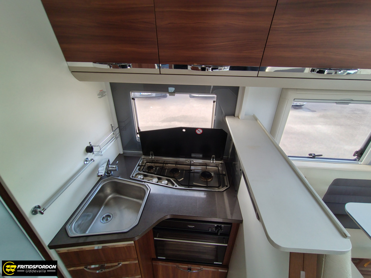 Adria CORAL S 670 SL supreme Alde, bild 12 av 16