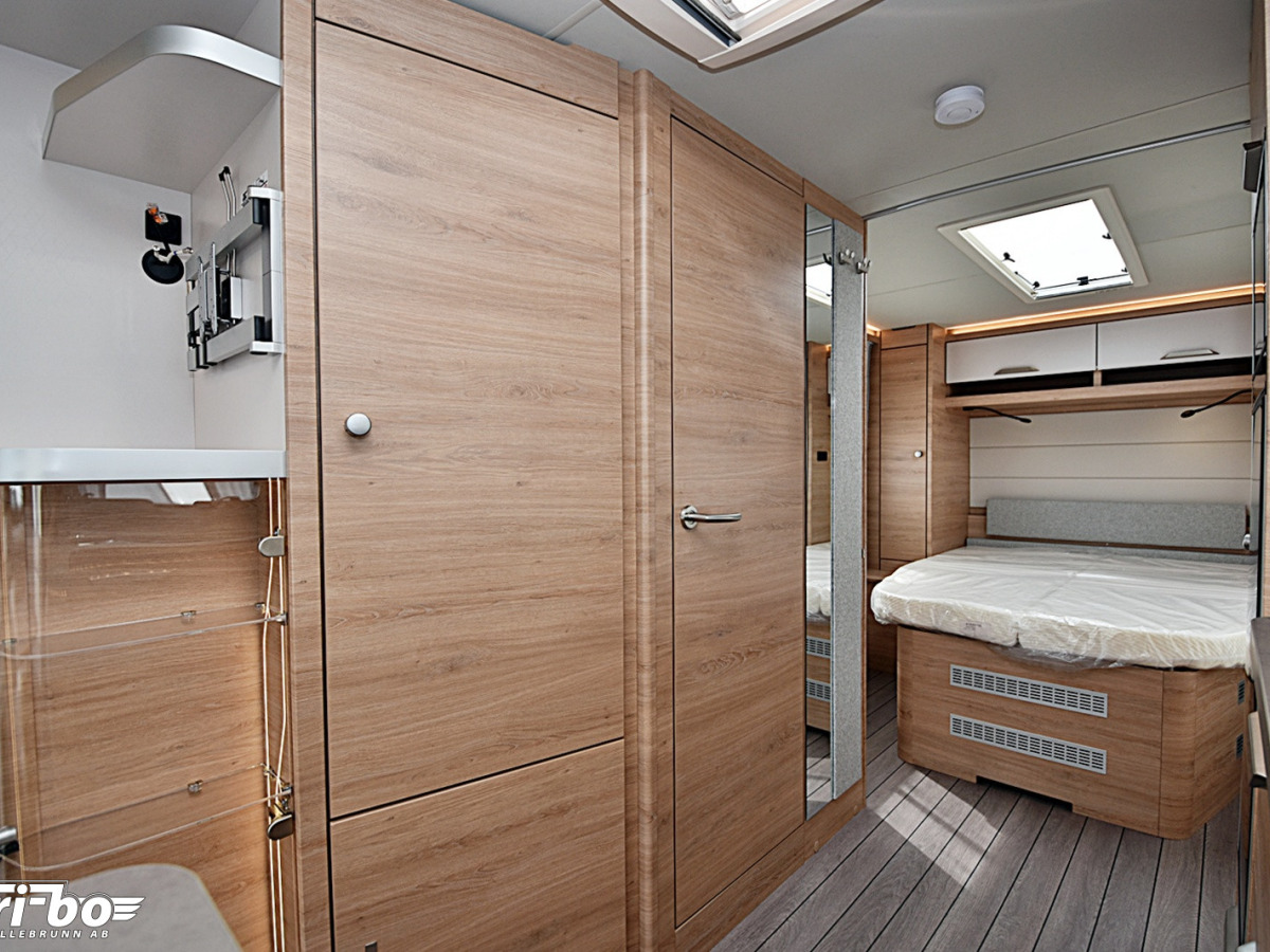 Knaus 650 UX Südwind, Queenbed, Dubbelbädd, bild 15 av 33