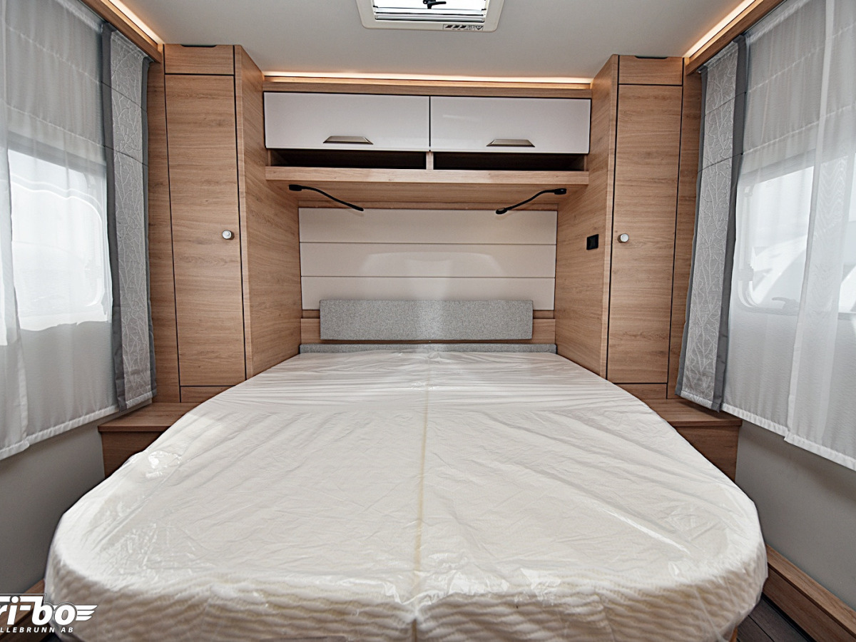 Knaus 650 UX Südwind, Queenbed, Dubbelbädd, bild 17 av 33
