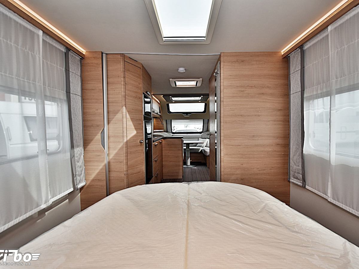 Knaus 650 UX Südwind, Queenbed, Dubbelbädd, bild 21 av 33