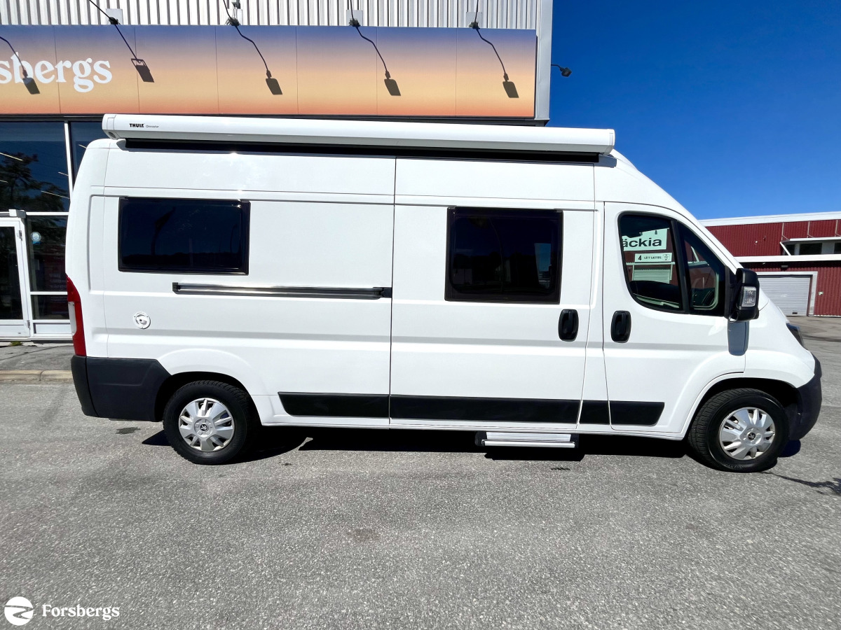 Knaus VAN TOURER 600 / DIESELPANNA / POP-UP TAK / 4 SÄNGPLATSER, bild 2 av 17