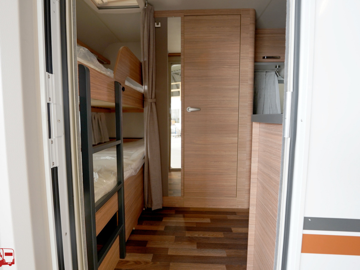 Weinsberg CaraOne EDITION [HOT] 480 QDK Barnkammare, bild 8 av 27