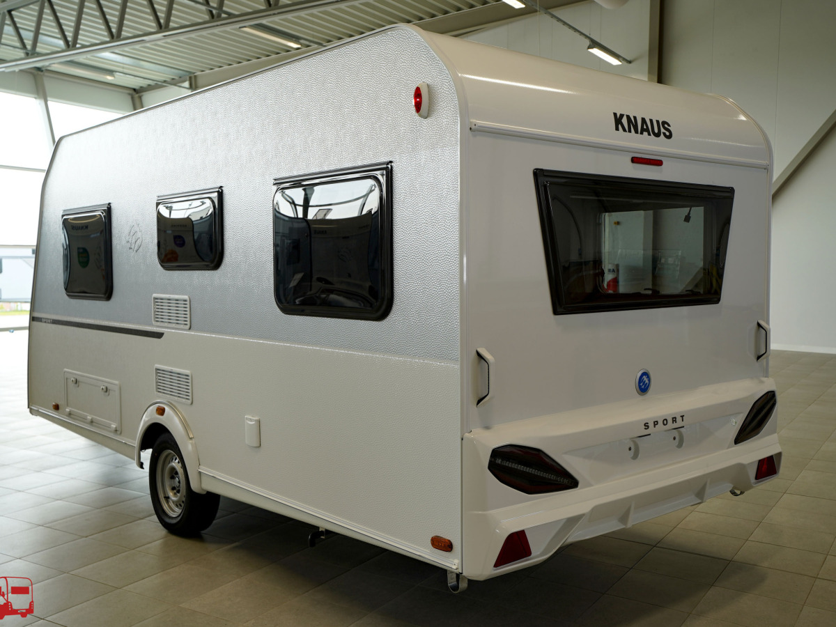 Knaus Sport 450 FU Fransk säng, bild 4 av 26