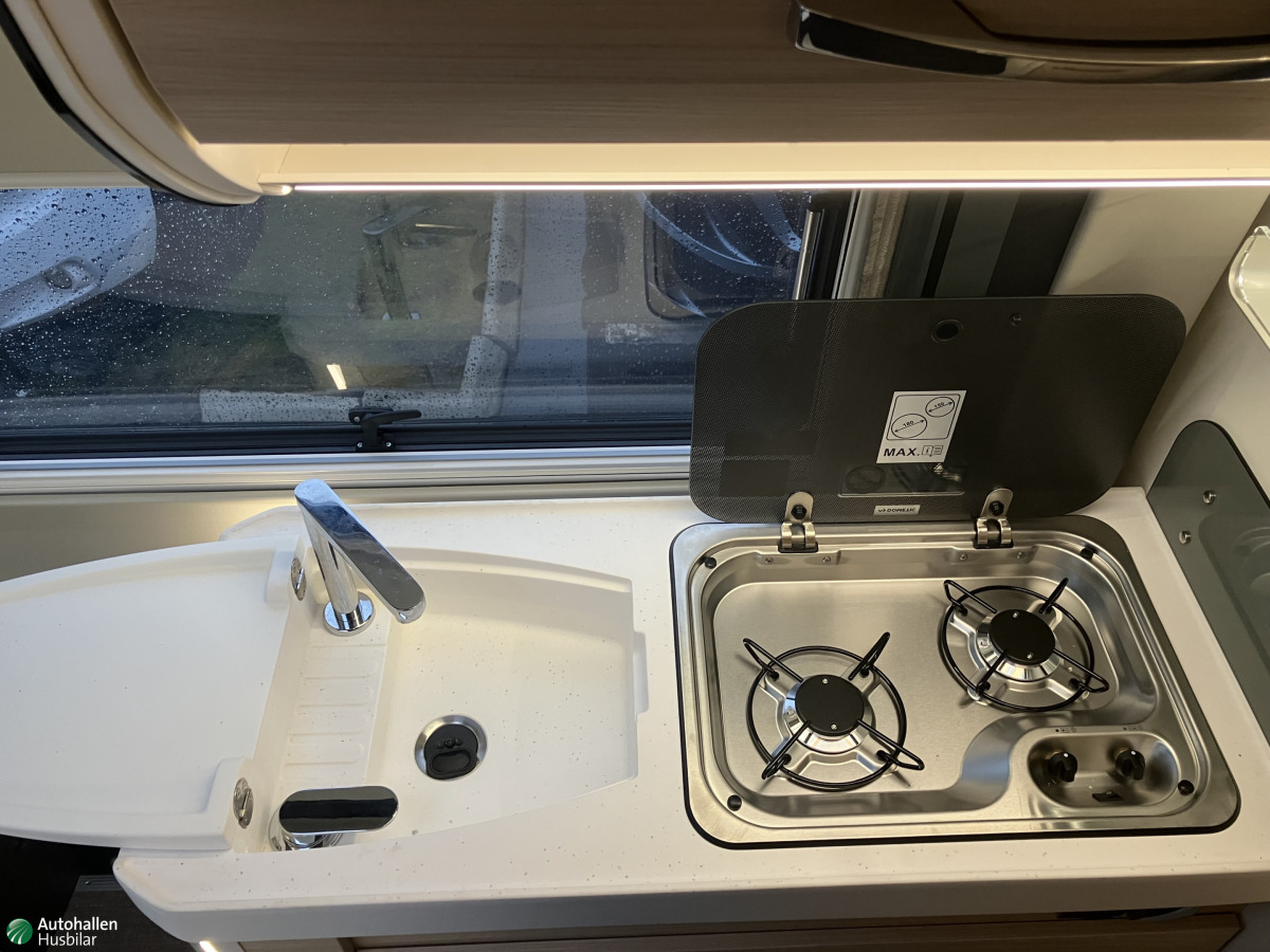 Eura Mobil Van 635 HB / Kampanj/ MC-garage- Extra Öppet Lördag o Söndag, bild 13 av 14