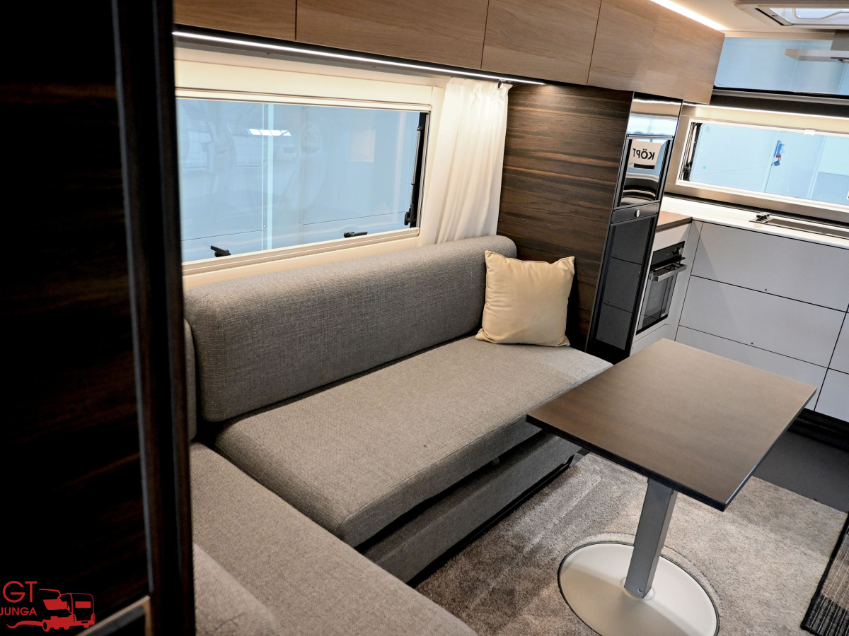 Adria ASTELLA 704 HP Dubbelsäng ALDE AC Förtält, bild 18 av 32