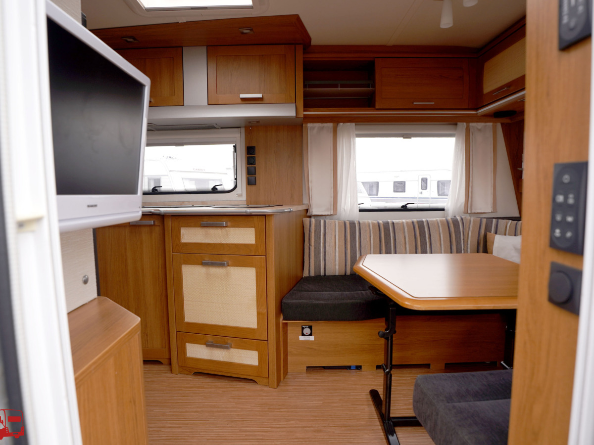 Knaus Royale 560 UF Dubbelsäng Förtält, bild 6 av 29