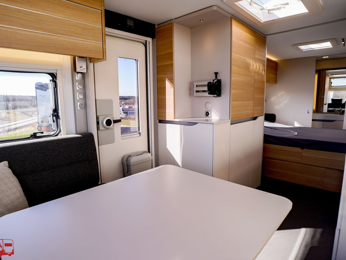 Adria ADORA 613 UT Queenbädd ALDE, bild 8 av 31