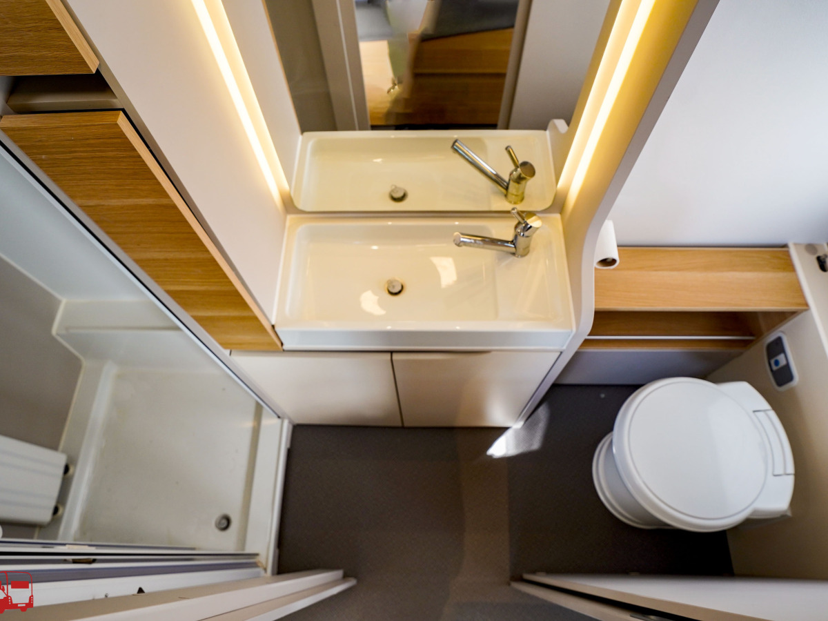 Adria ADORA 613 UT Queenbädd ALDE, bild 19 av 31