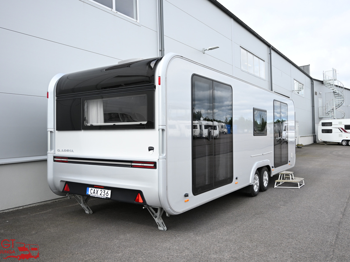 Adria ASTELLA 704 HP Dubbelsäng ALDE AC Förtält, bild 3 av 32