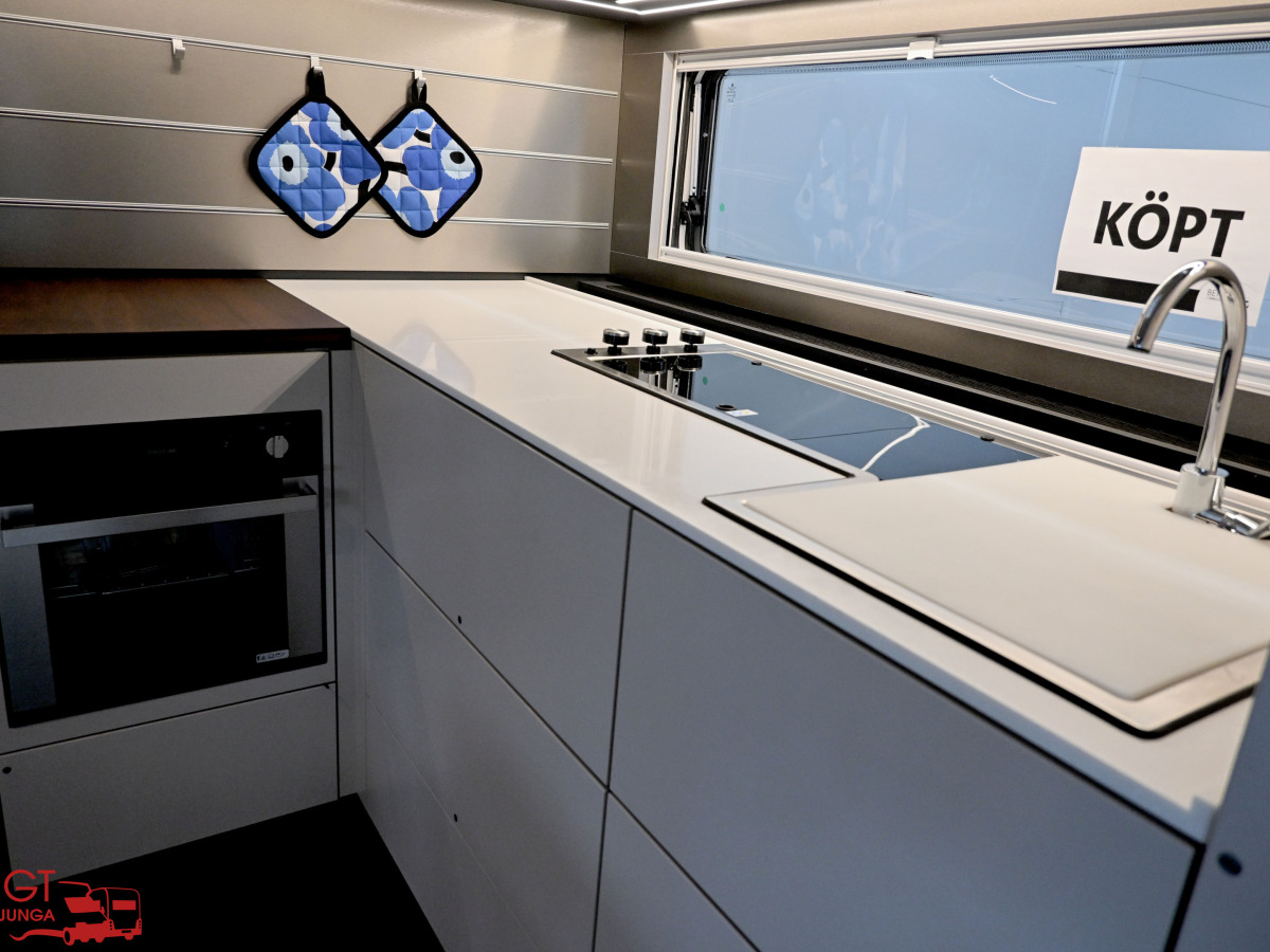 Adria ASTELLA 704 HP Dubbelsäng ALDE AC Förtält, bild 9 av 32
