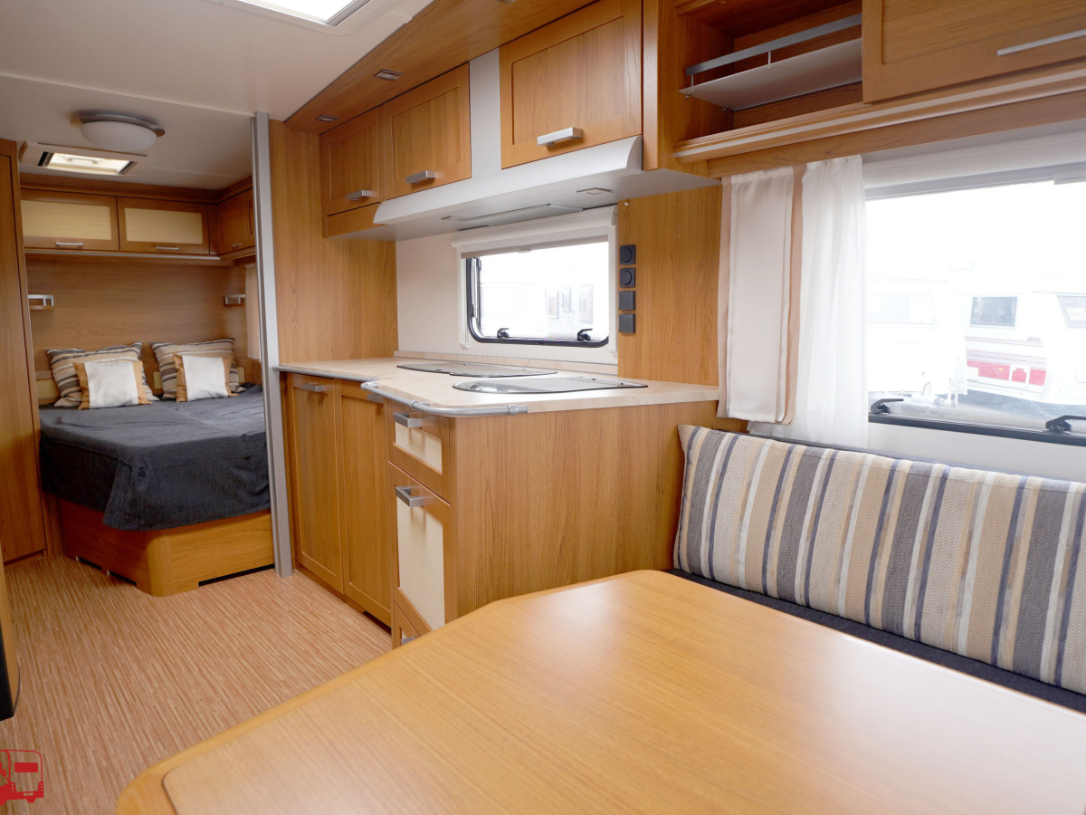 Knaus Royale 560 UF Dubbelsäng Förtält, bild 9 av 29