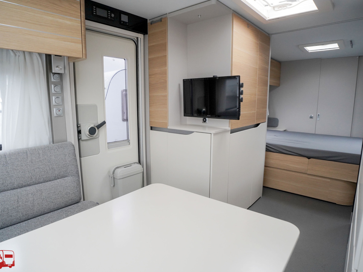 Adria ADORA 613 UT Förtält, bild 9 av 27