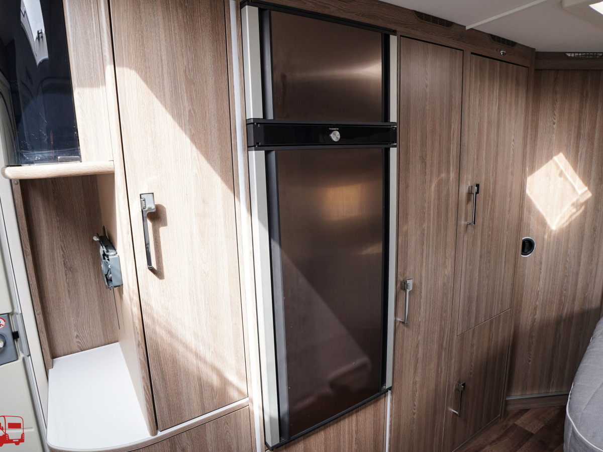 KABE ROYAL 560 XL KS Dubbelsäng Mover Förtält, bild 22 av 25