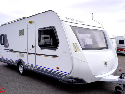 Knaus Royale 560 UF Dubbelsäng Förtält