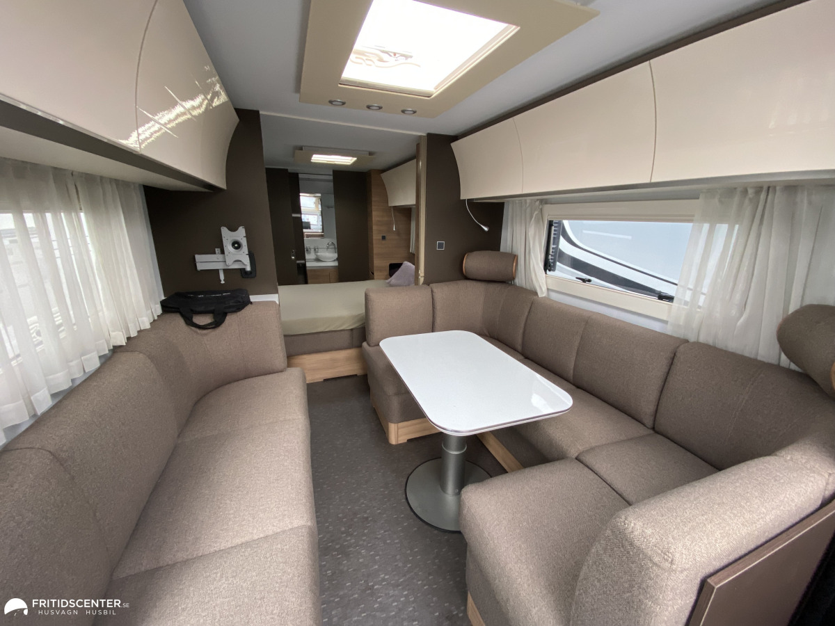 Adria ALPINA 663 HT *ALDE Värme / Queenbed *, bild 10 av 23