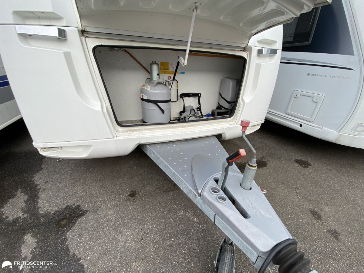 Adria ALPINA 663 HT *ALDE Värme / Queenbed *, bild 21 av 23