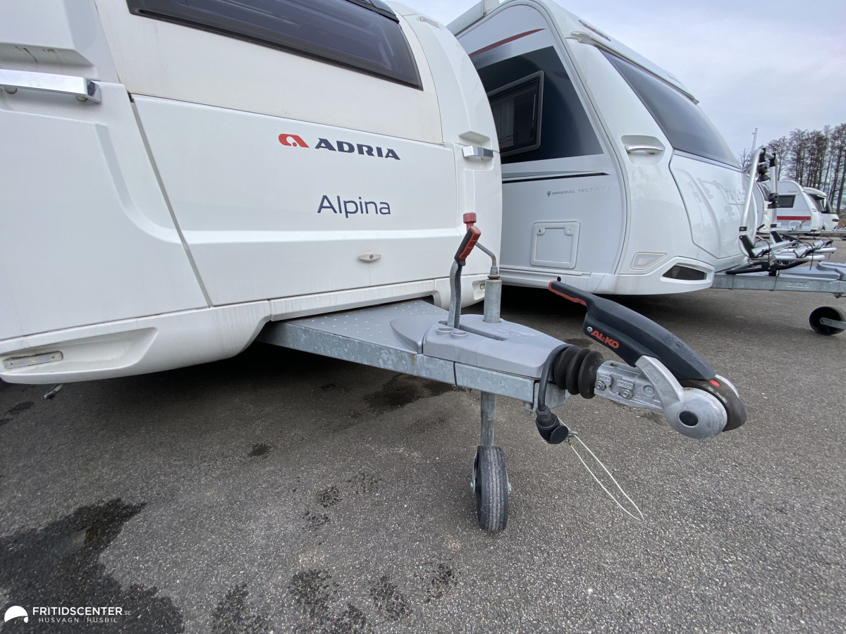 Adria ALPINA 663 HT *ALDE Värme / Queenbed *, bild 22 av 23
