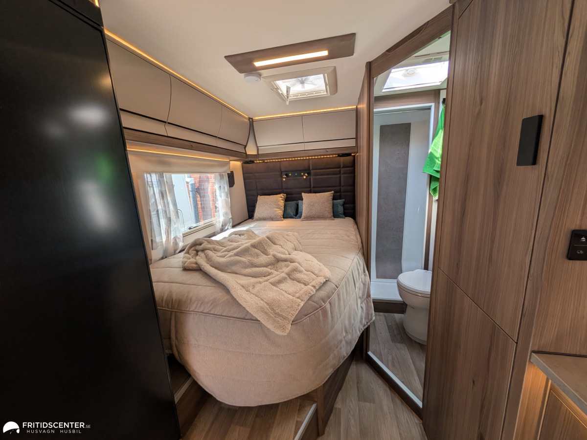 KABE TRAVEL MASTER NOVUM 750 LXL *Året runt / Välutrustad / Taksäng, bild 10 av 24