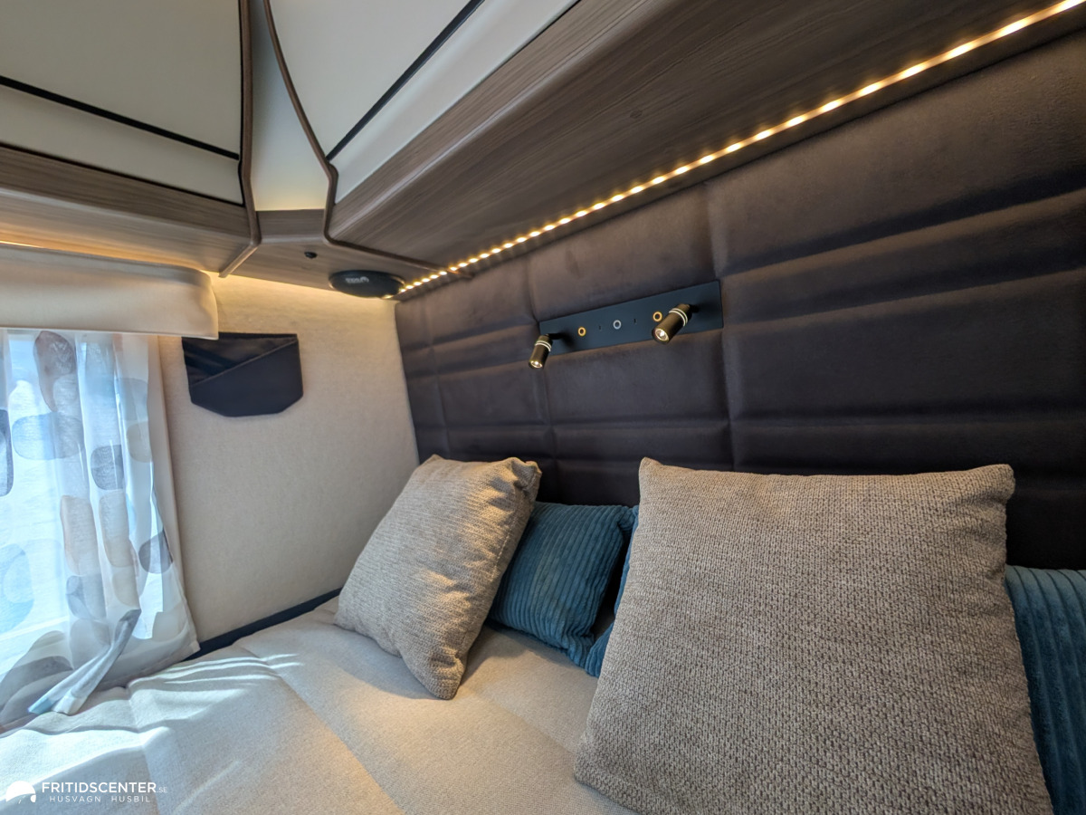 KABE TRAVEL MASTER NOVUM 750 LXL *Året runt / Välutrustad / Taksäng, bild 11 av 24