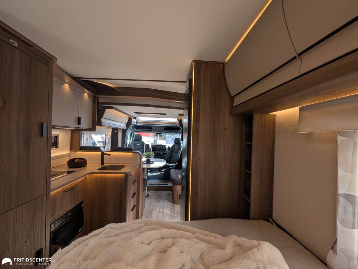 KABE TRAVEL MASTER NOVUM 750 LXL *Året runt / Välutrustad / Taksäng, bild 14 av 24