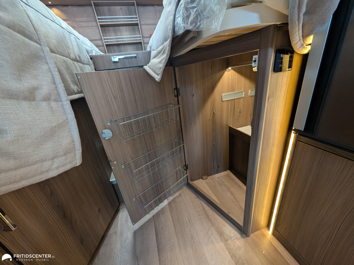 KABE Travel Master NOVUM 750 LGB *Heavy chassi 4500kg / Taksäng, bild 13 av 28