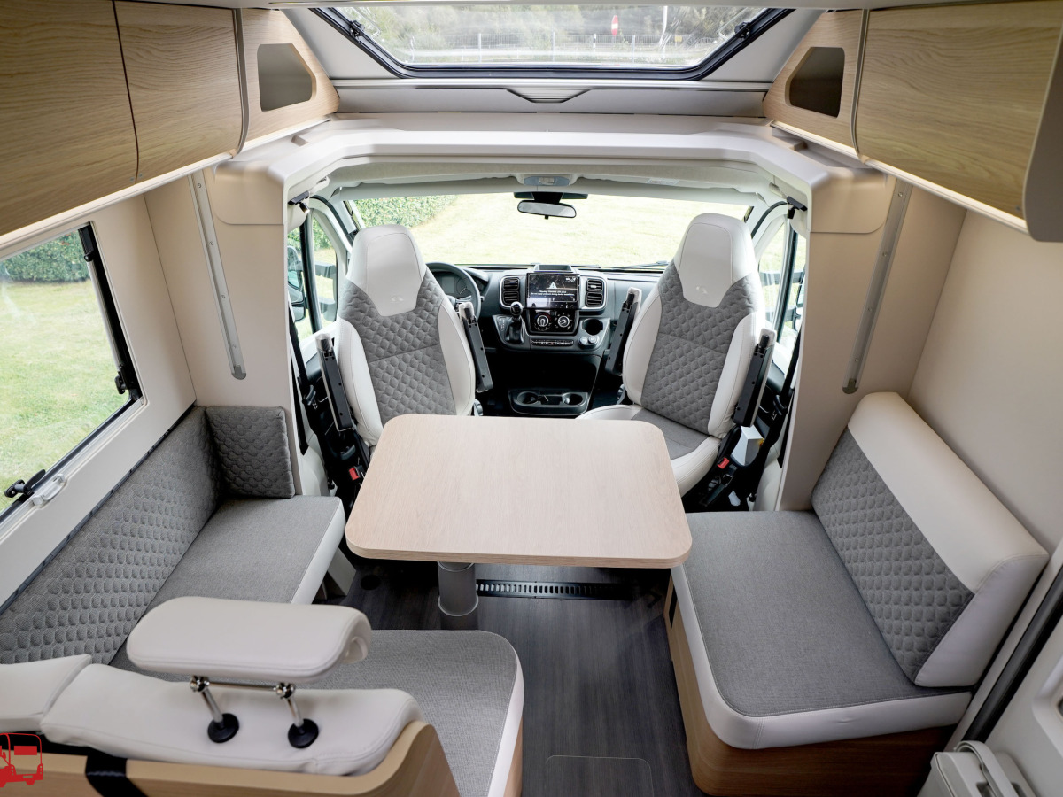 Adria Matrix 670 SL 60Y KAMPANJ Fiat MultiJet3 140HP (103kW) HD 35L, bild 7 av 44
