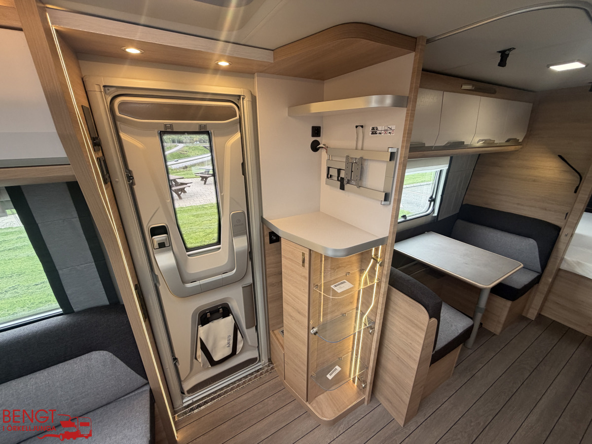Knaus SÜDWIND BLACK SELECTION 650 UDF KAMPANJ, bild 11 av 25