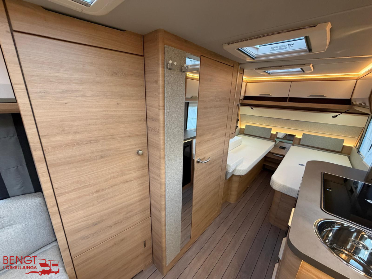 Knaus SÜDWIND BLACK SELECTION 500 EU KAMPANJ, bild 12 av 23