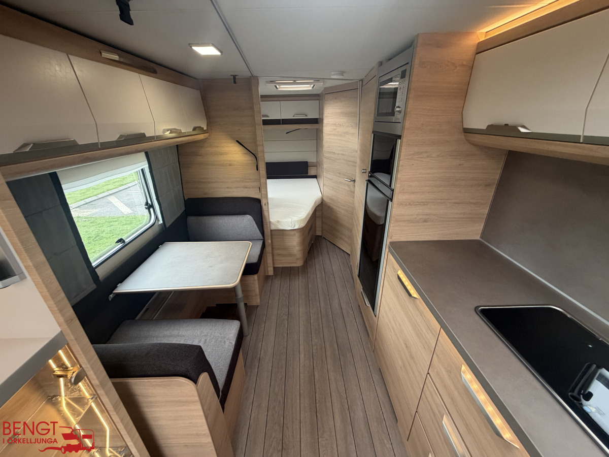 Knaus SÜDWIND BLACK SELECTION 650 UDF KAMPANJ, bild 12 av 25