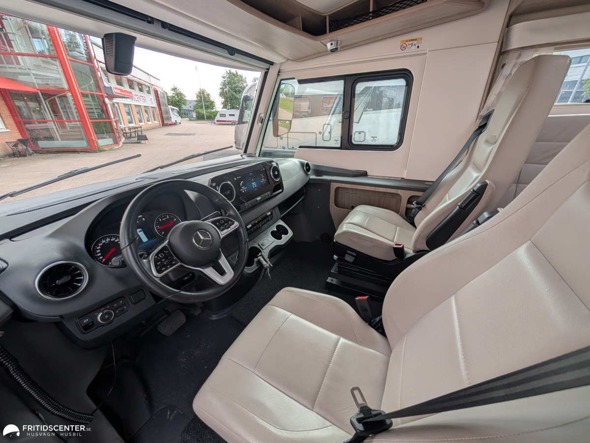 KABE TM Imperial I 910 QB *Generösa ytor / Fullutrustad / Premium bil, bild 29 av 36