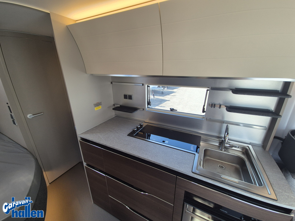 Adria Alpina 583 LP, bild 13 av 21