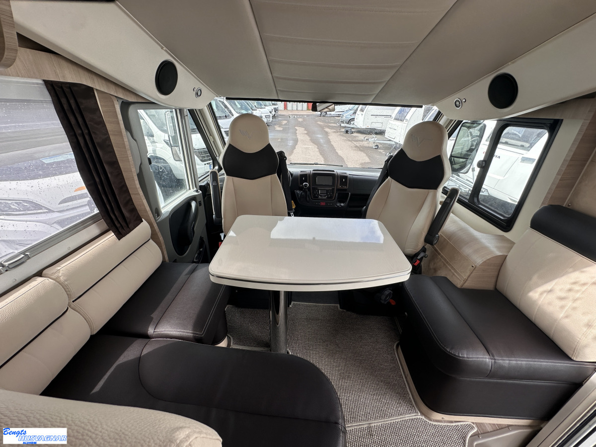Mobilvetta K-YACHT 80 TEKNO LINE SOFFA BAK VÄLUTRUSTAD, bild 8 av 27