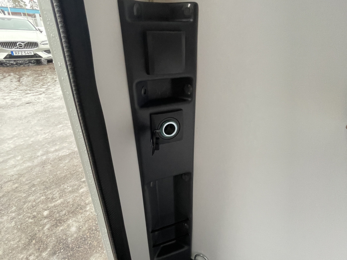 Sun Living S 75SL TRUMA VÄRME AGATE BLACK (METALLIC) HYTT, bild 22 av 28