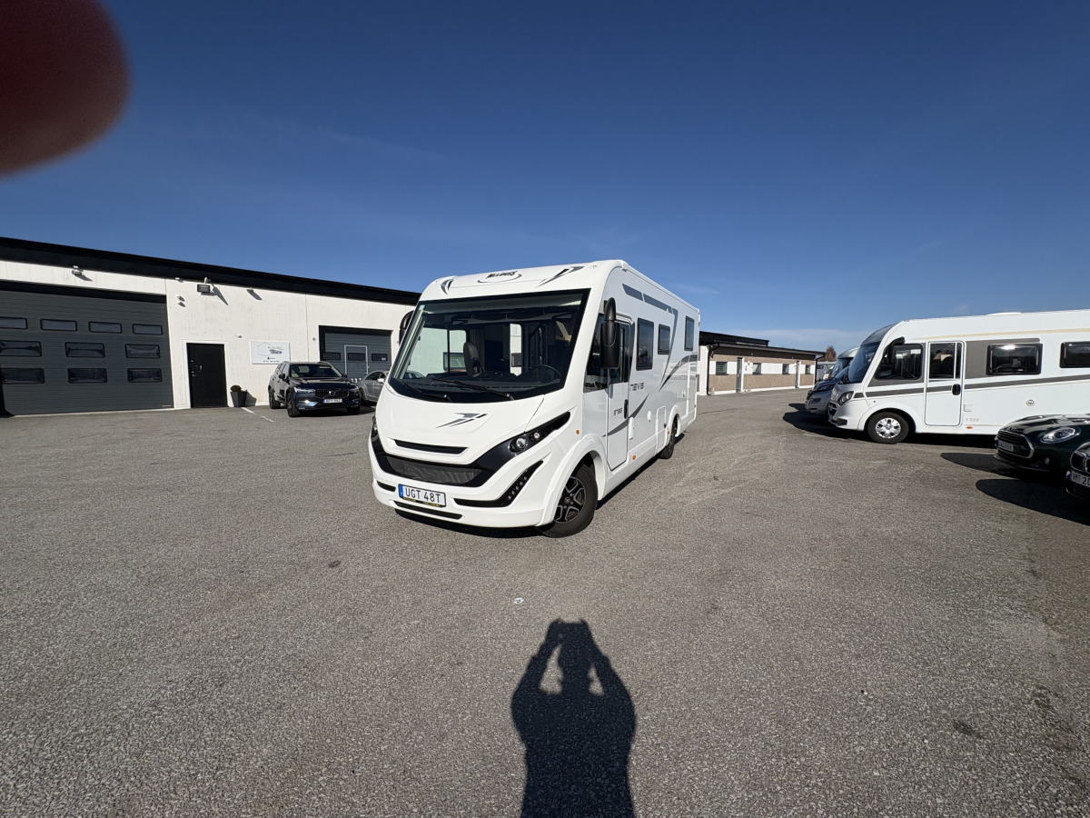 McLouis NEVIS 373 (Långbädd kamrem och oljeservice innan leverans), bild 3 av 12
