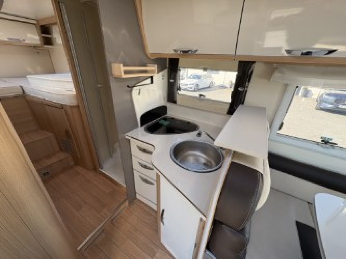 McLouis NEVIS 373 (Långbädd kamrem och oljeservice innan leverans), bild 6 av 12