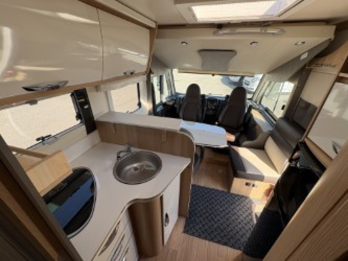 McLouis NEVIS 373 (Långbädd kamrem och oljeservice innan leverans), bild 7 av 12