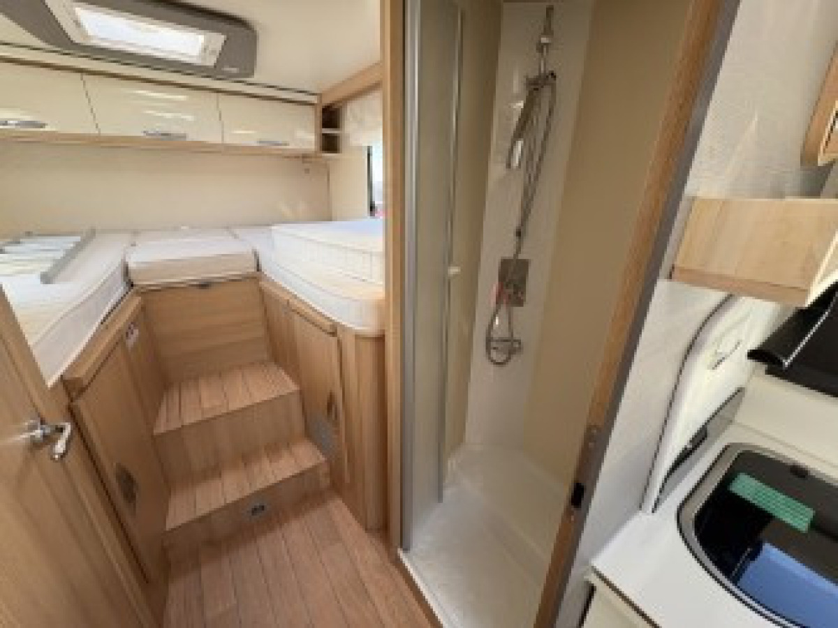 McLouis NEVIS 373 (Långbädd kamrem och oljeservice innan leverans), bild 10 av 12