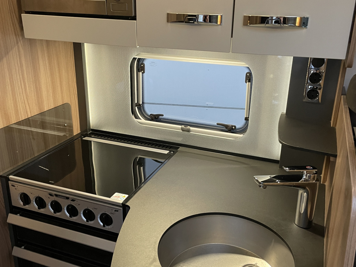 Swift Toscane 774 EB, bild 7 av 14