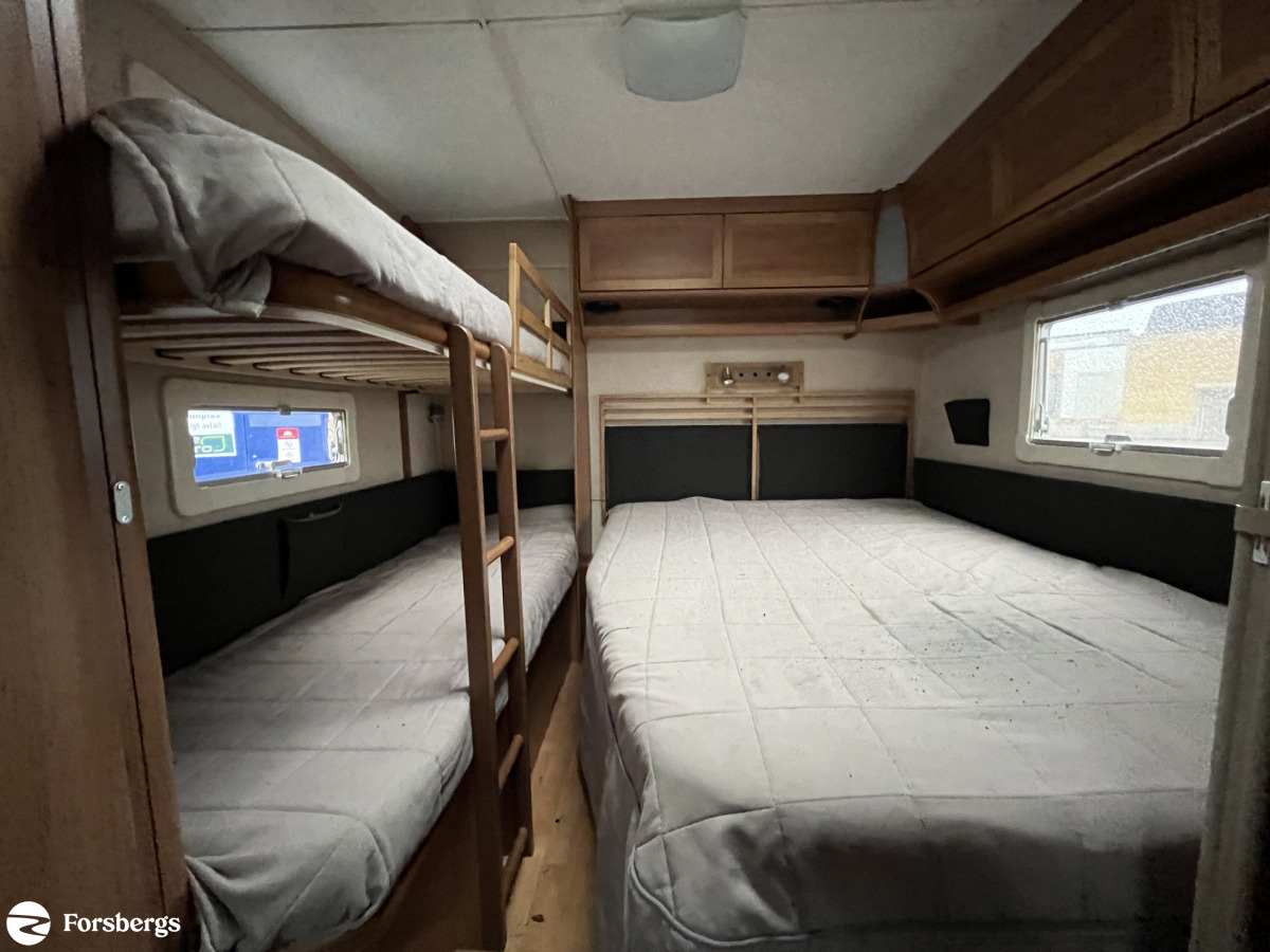 KABE ROYAL 780 GLE KS KAMPANJ FÖRTÄLT PÅ KÖPET Barnkammarvagn / ALDE/ AC, bild 12 av 23