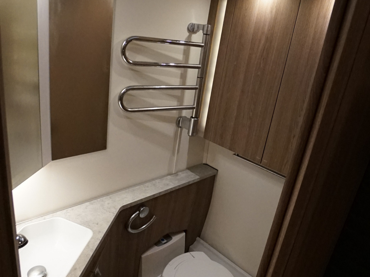 KABE ROYAL 560 XL KS / AC / Solcell / TV / KAMPANJ 3,95 ränta Fragus garanti 24 mån, bild 11 av 16